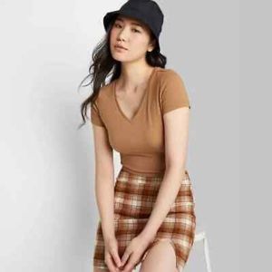 Wild Fable V Neck Crop Top Shirt Size Large, New With Tags